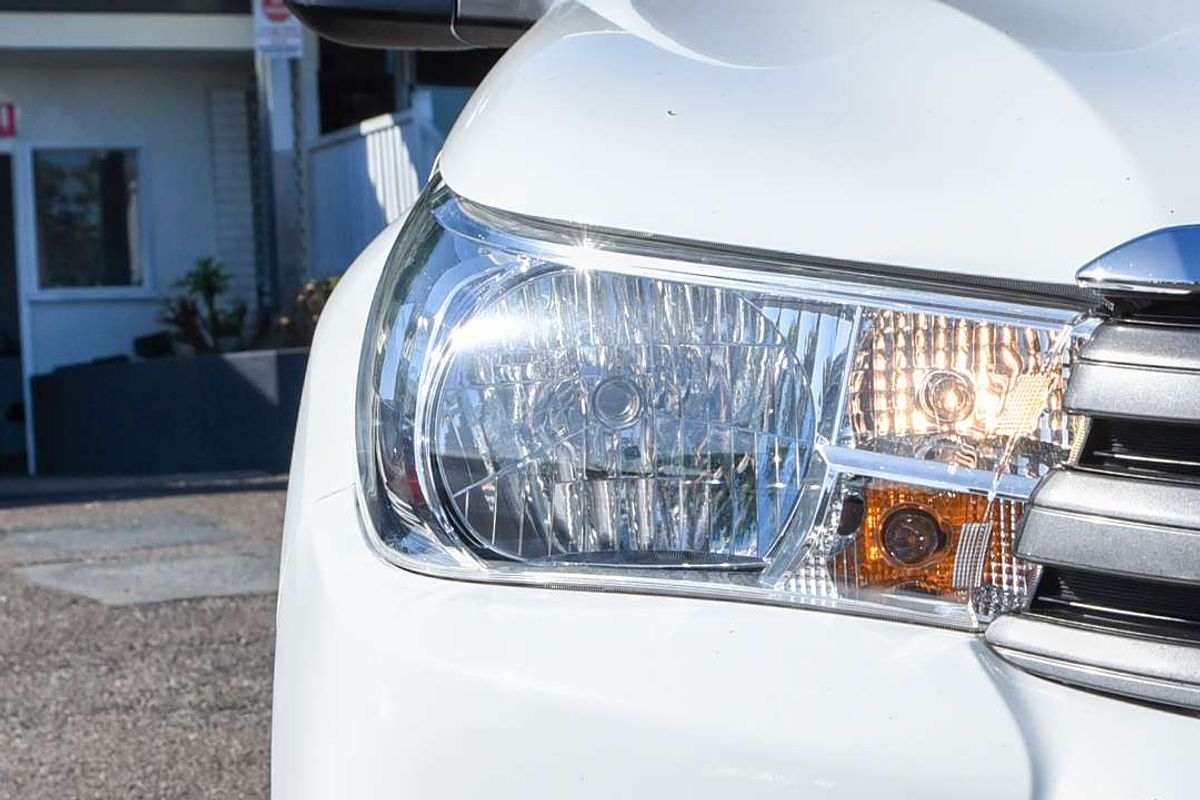 2015 Toyota Hilux SR GUN126R 4X4