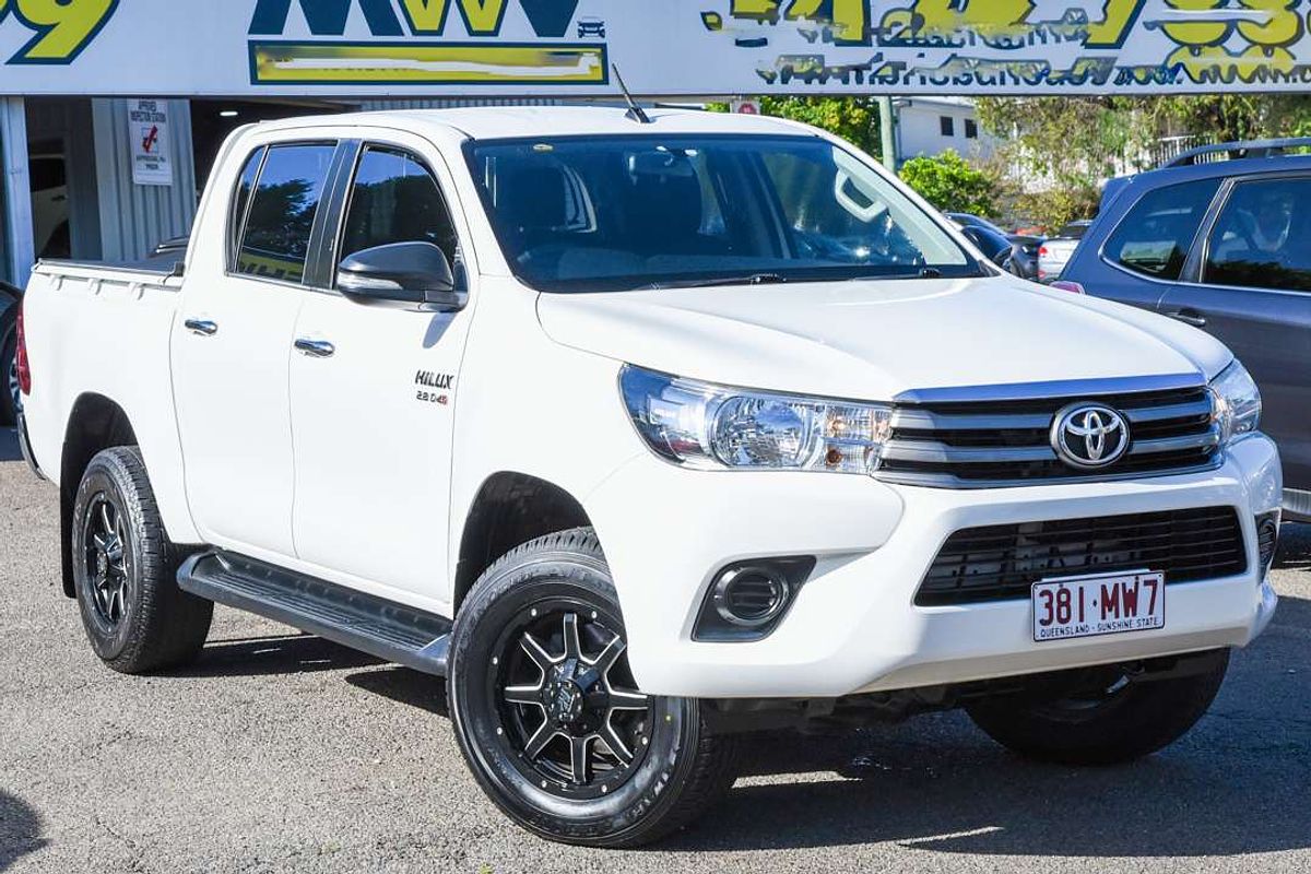2015 Toyota Hilux SR GUN126R 4X4