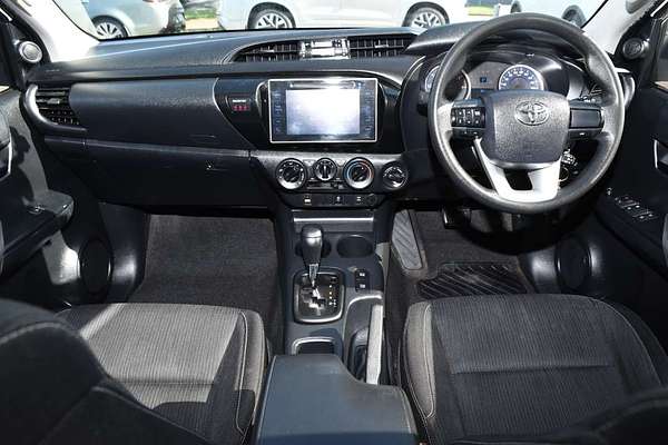 2015 Toyota Hilux SR GUN126R 4X4