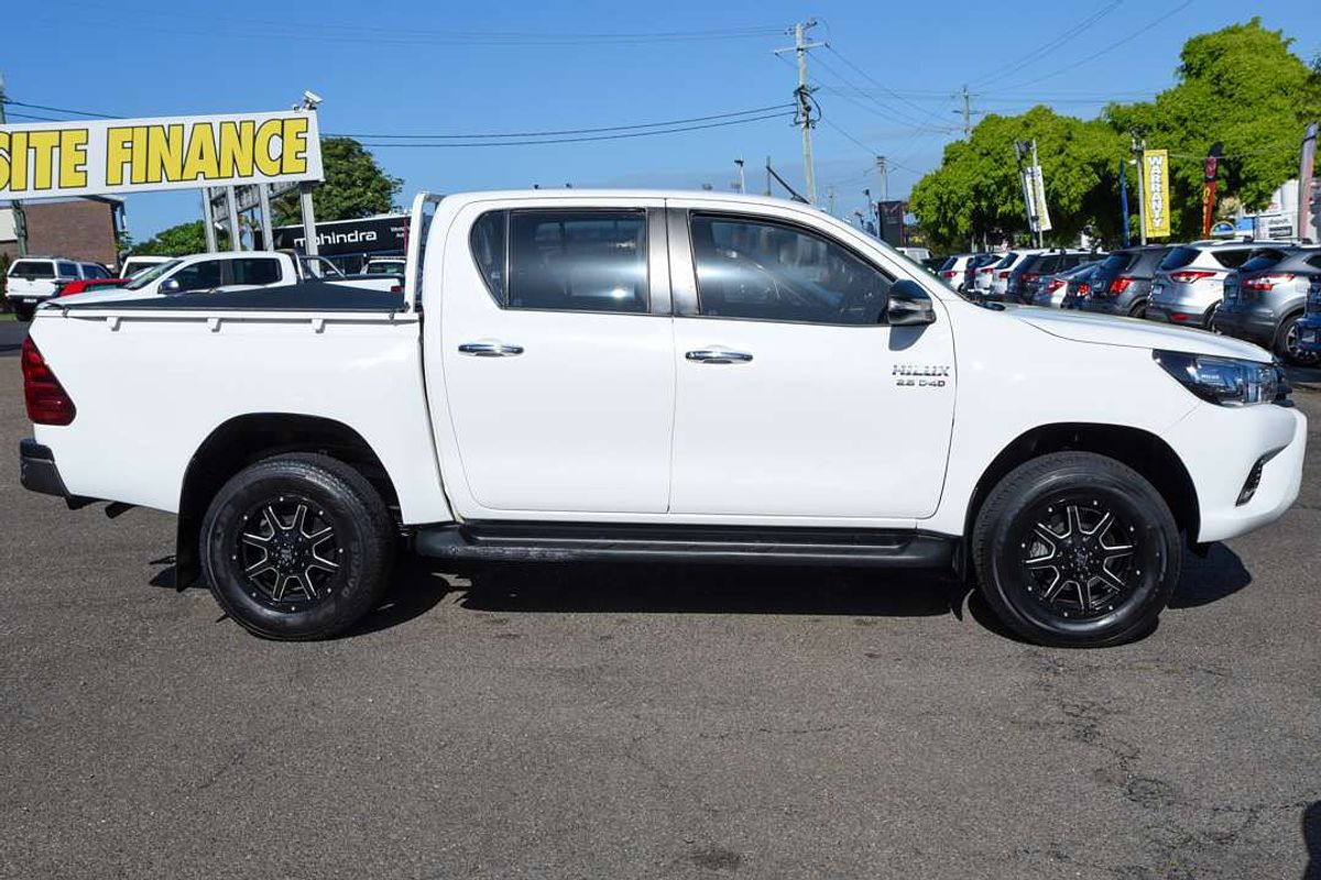 2015 Toyota Hilux SR GUN126R 4X4
