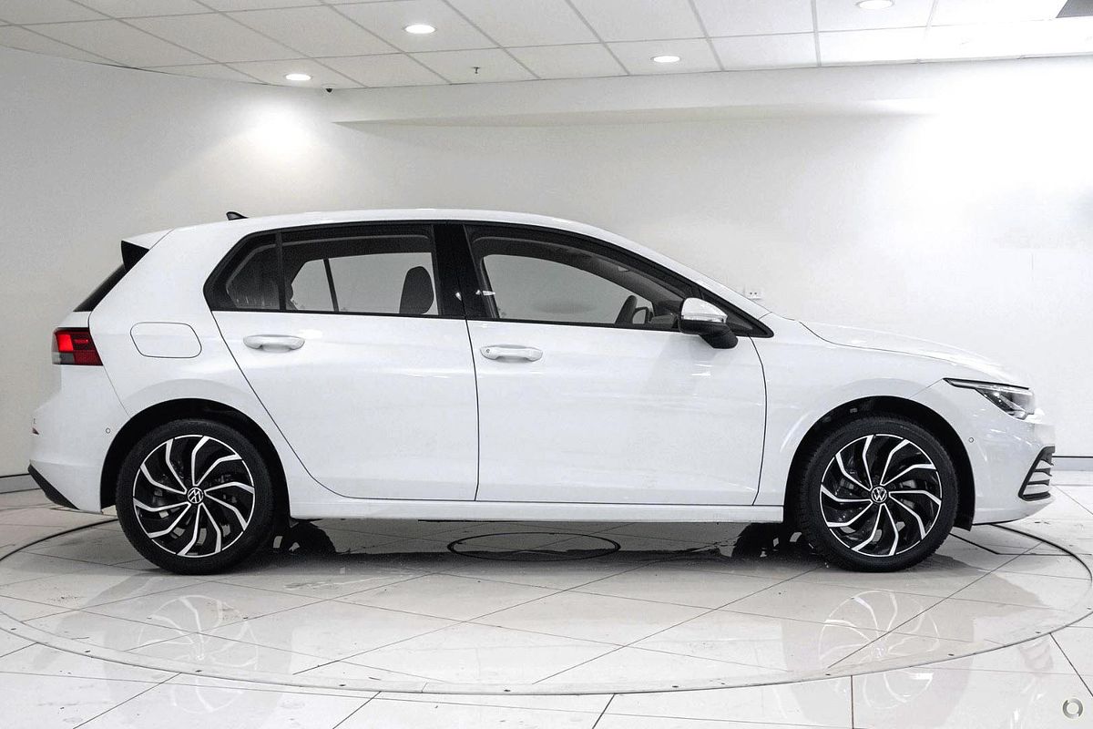 2025 Volkswagen Golf 110TSI Life 8.5