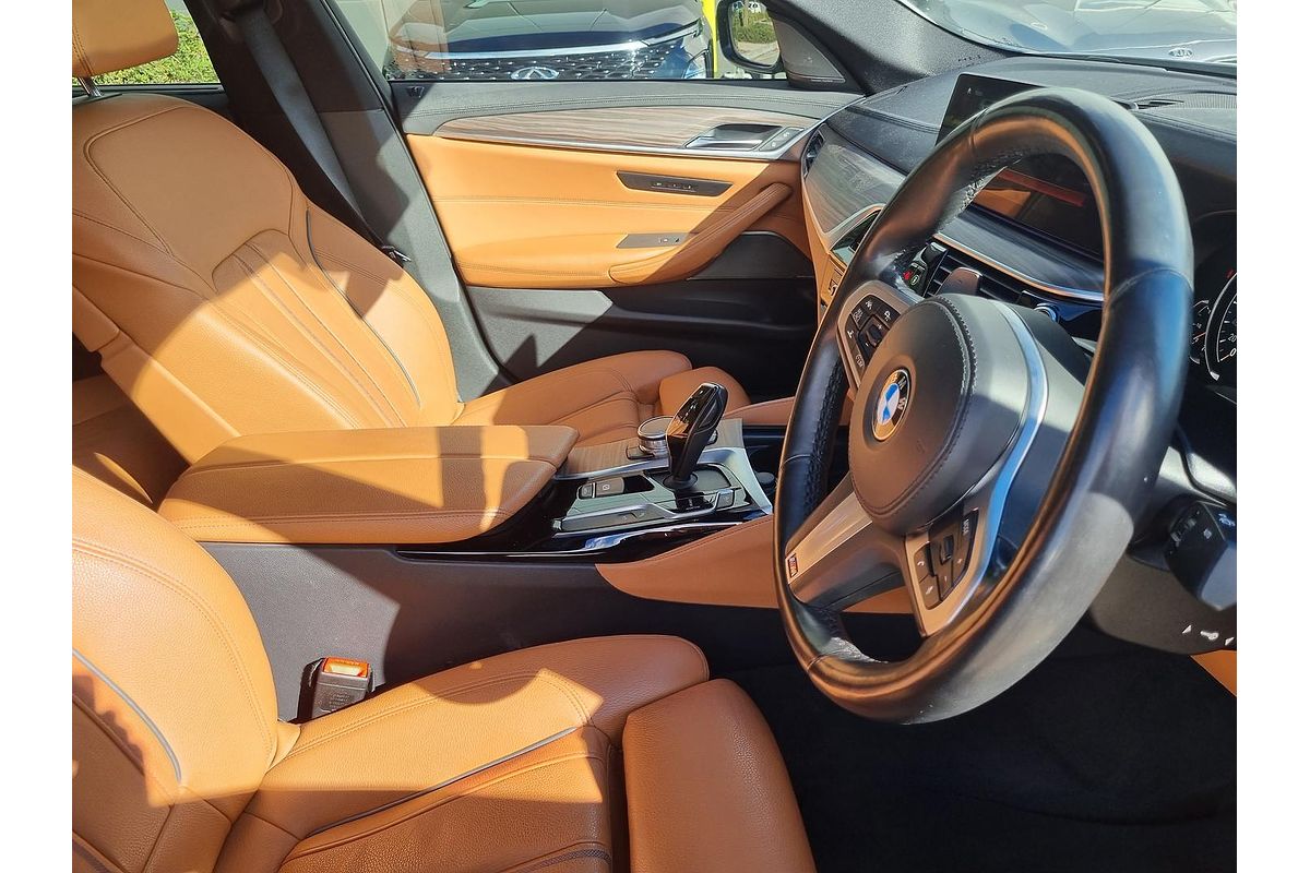 2017 BMW 5 Series 530i M Sport G30