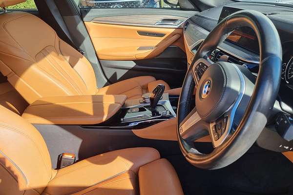 2017 BMW 5 Series 530i M Sport G30