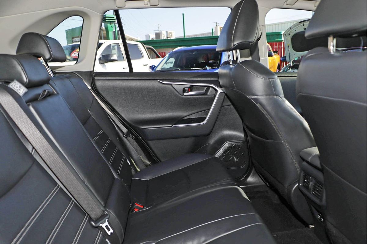 2019 Toyota RAV4 Cruiser AXAH52R