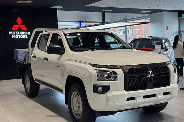 2025 Mitsubishi Triton GLX MV 4X4