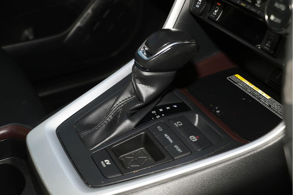 2019 Toyota RAV4 Cruiser AXAH52R