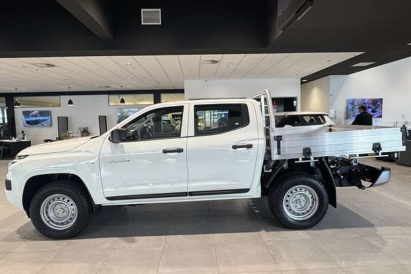 2025 Mitsubishi Triton GLX MV 4X4