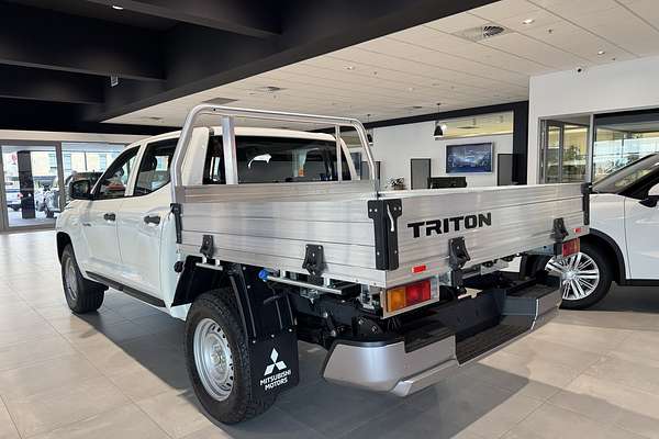 2025 Mitsubishi Triton GLX MV 4X4
