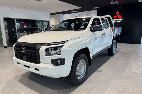 2025 Mitsubishi Triton GLX MV 4X4
