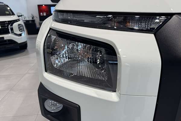 2025 Mitsubishi Triton GLX MV 4X4