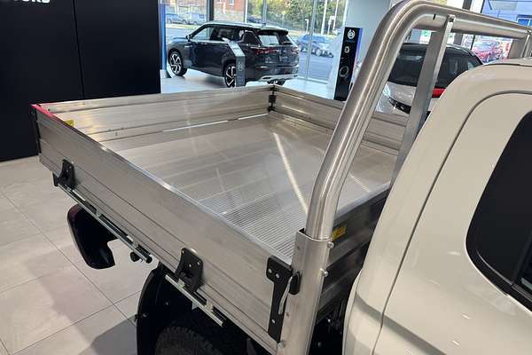 2025 Mitsubishi Triton GLX MV 4X4
