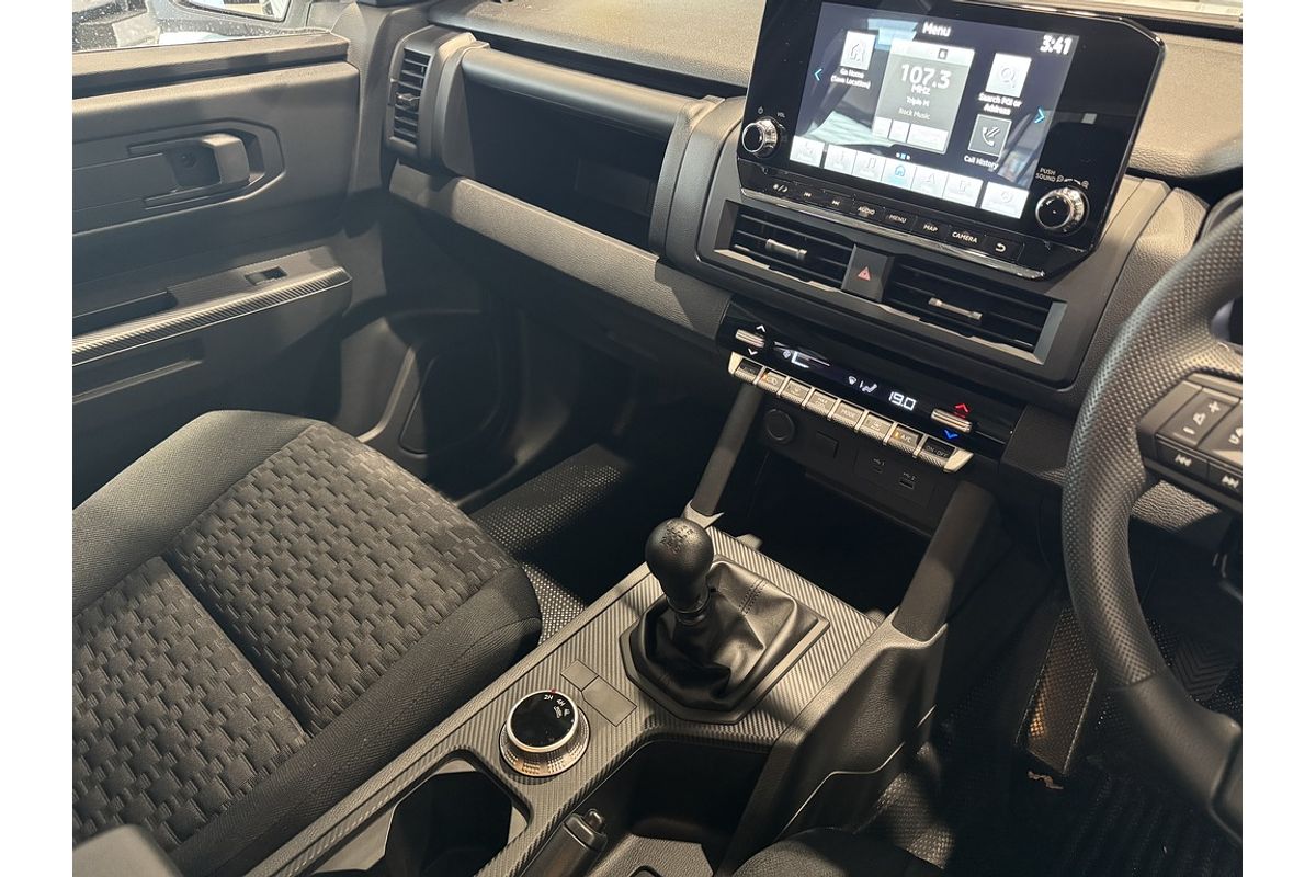 2025 Mitsubishi MV Triton GLX 2.4L D 6M/T 4X4 DC CC