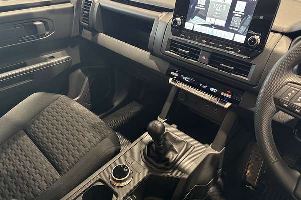 2025 Mitsubishi Triton GLX MV 4X4