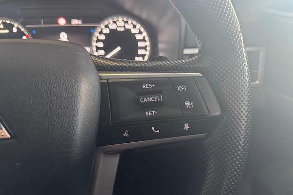 2023 Mitsubishi Outlander ES ZM