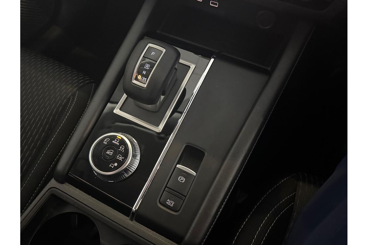 2023 Mitsubishi Outlander ES ZM