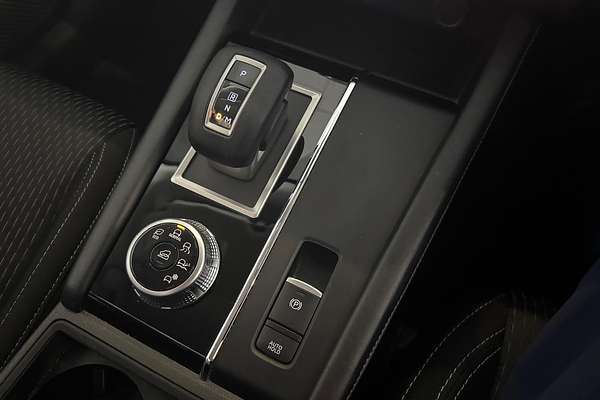 2023 Mitsubishi Outlander ES ZM