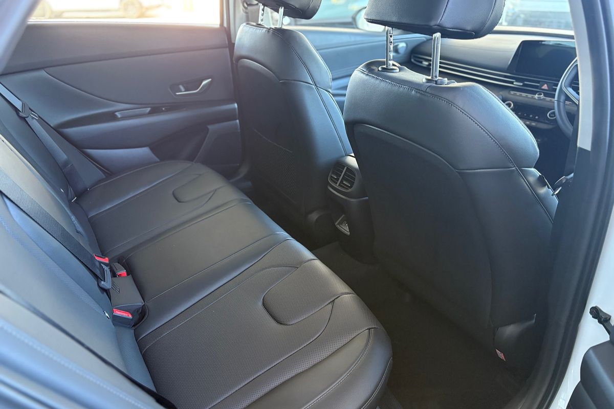 2024 Hyundai i30 Elite CN7.V2