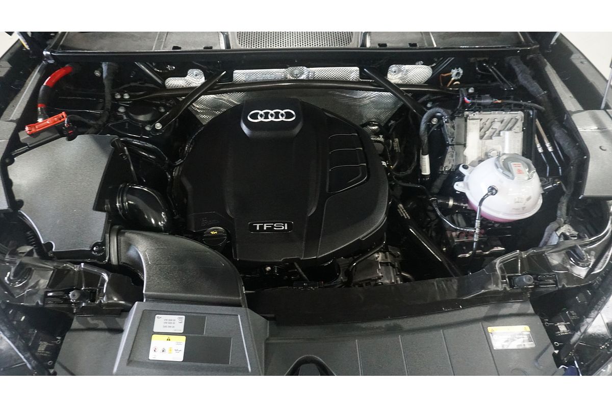 2022 Audi Q5 45 TFSI S line FY