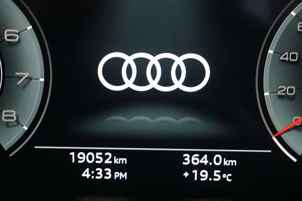 2022 Audi Q5 45 TFSI S line FY
