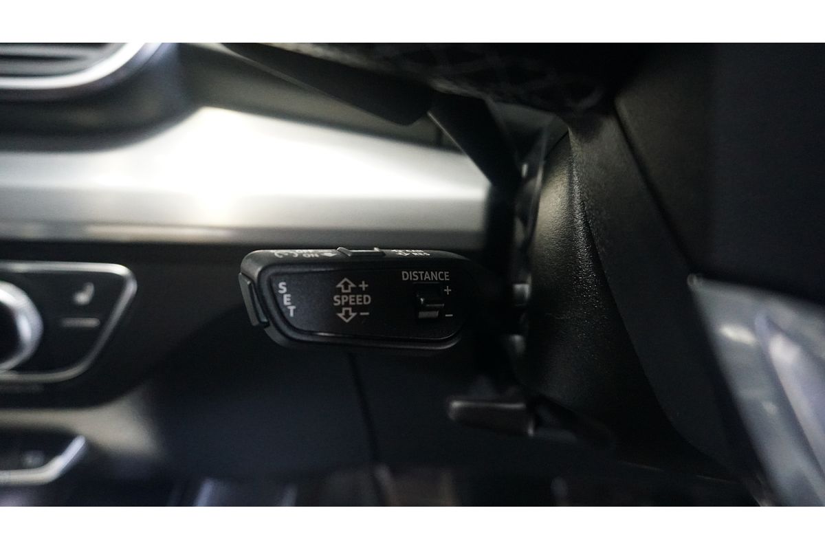 2022 Audi Q5 45 TFSI S line FY