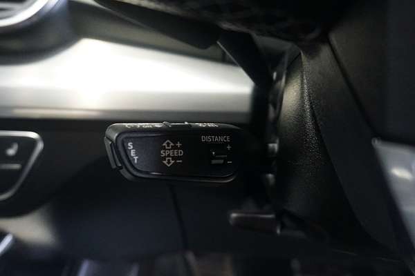 2022 Audi Q5 45 TFSI S line FY