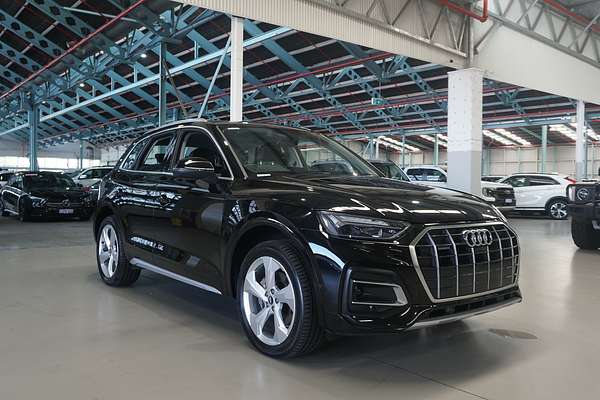 2022 Audi Q5 40 TDI FY