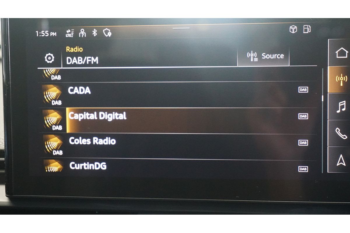 2022 Audi Q5 40 TDI FY