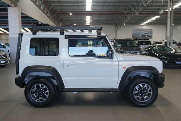 2022 Suzuki Jimny GLX GJ