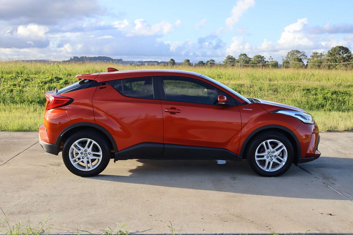 2020 Toyota C-HR NGX10R