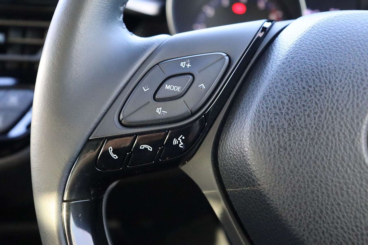 2020 Toyota C-HR NGX10R