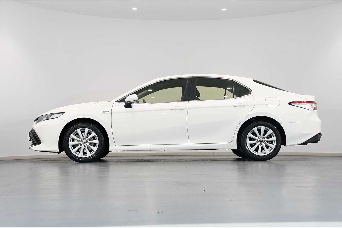 2020 Toyota Camry Ascent AXVH70R