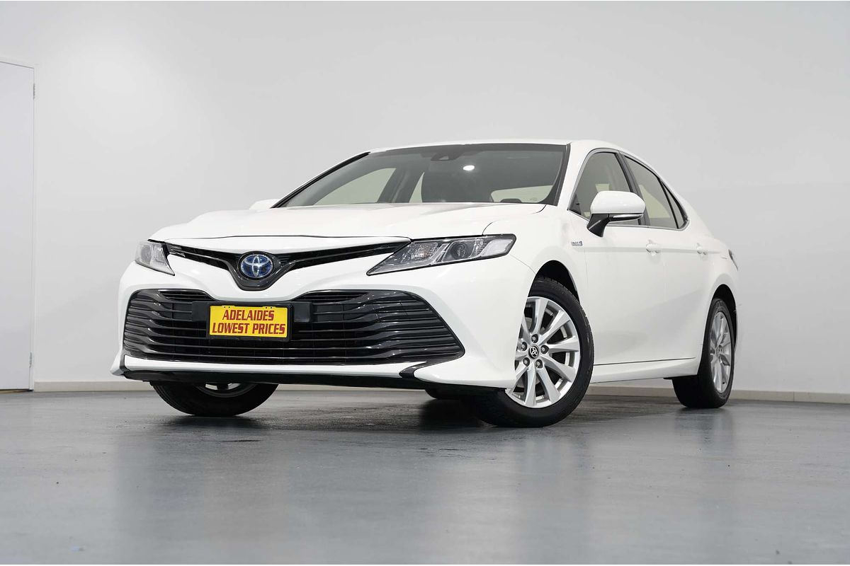 2020 Toyota Camry Ascent AXVH70R