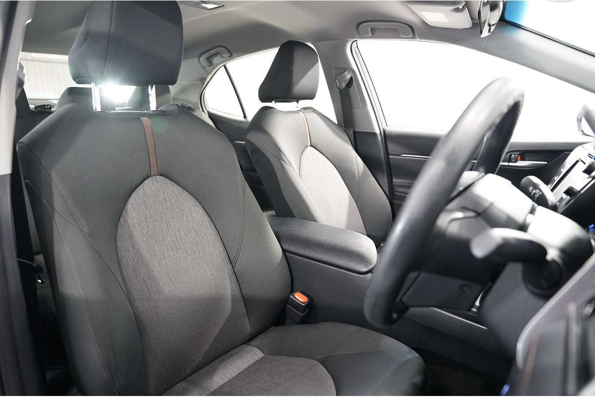 2020 Toyota Camry Ascent AXVH70R