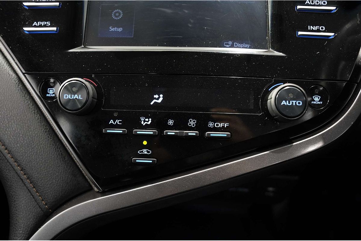 2020 Toyota Camry Ascent AXVH70R