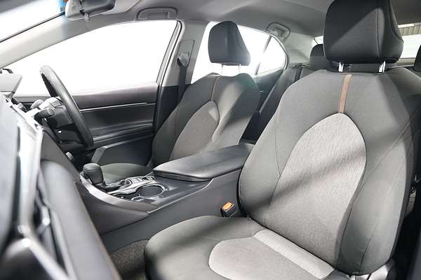 2020 Toyota Camry Ascent AXVH70R