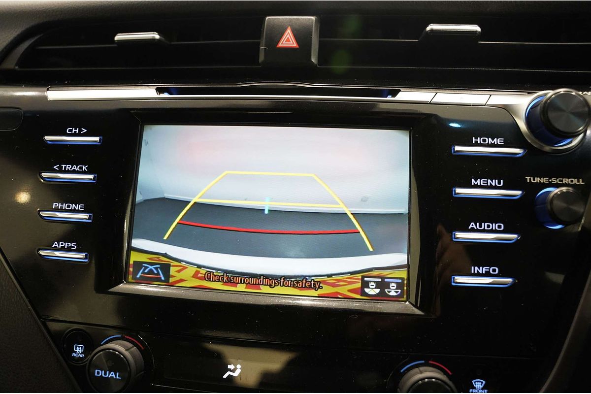 2020 Toyota Camry Ascent AXVH70R