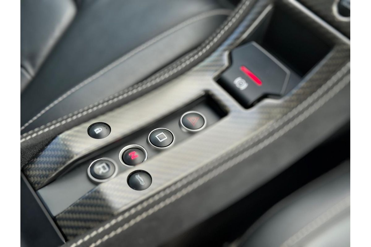 2016 McLaren 675LT