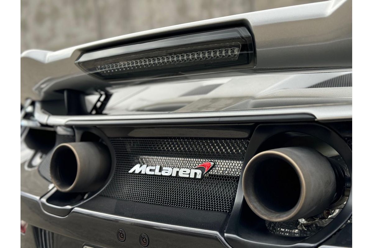 2016 McLaren 675LT
