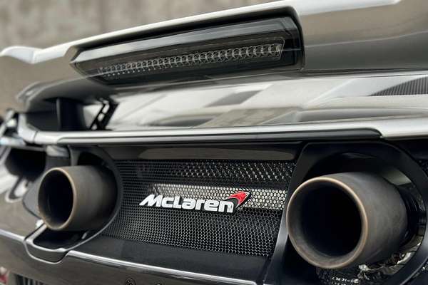 2016 McLaren 675LT
