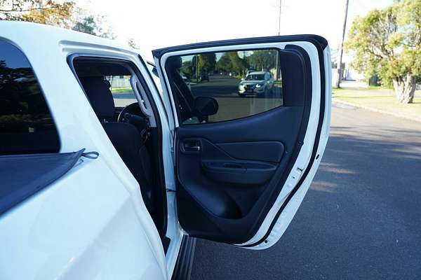 2022 Mitsubishi Triton GLX-R (4x4) MR MY22.5 4X4