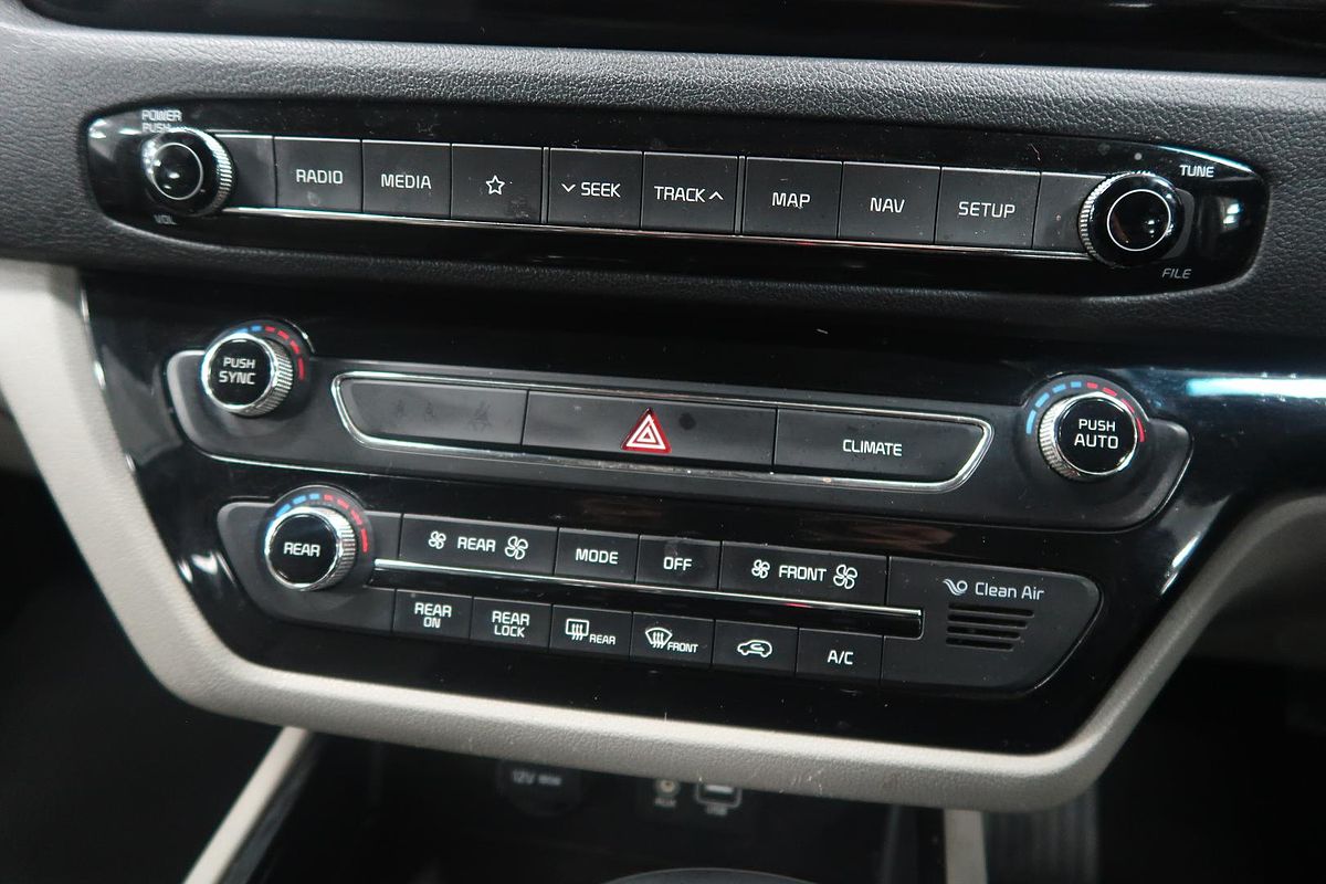 2018 Kia Carnival Platinum YP