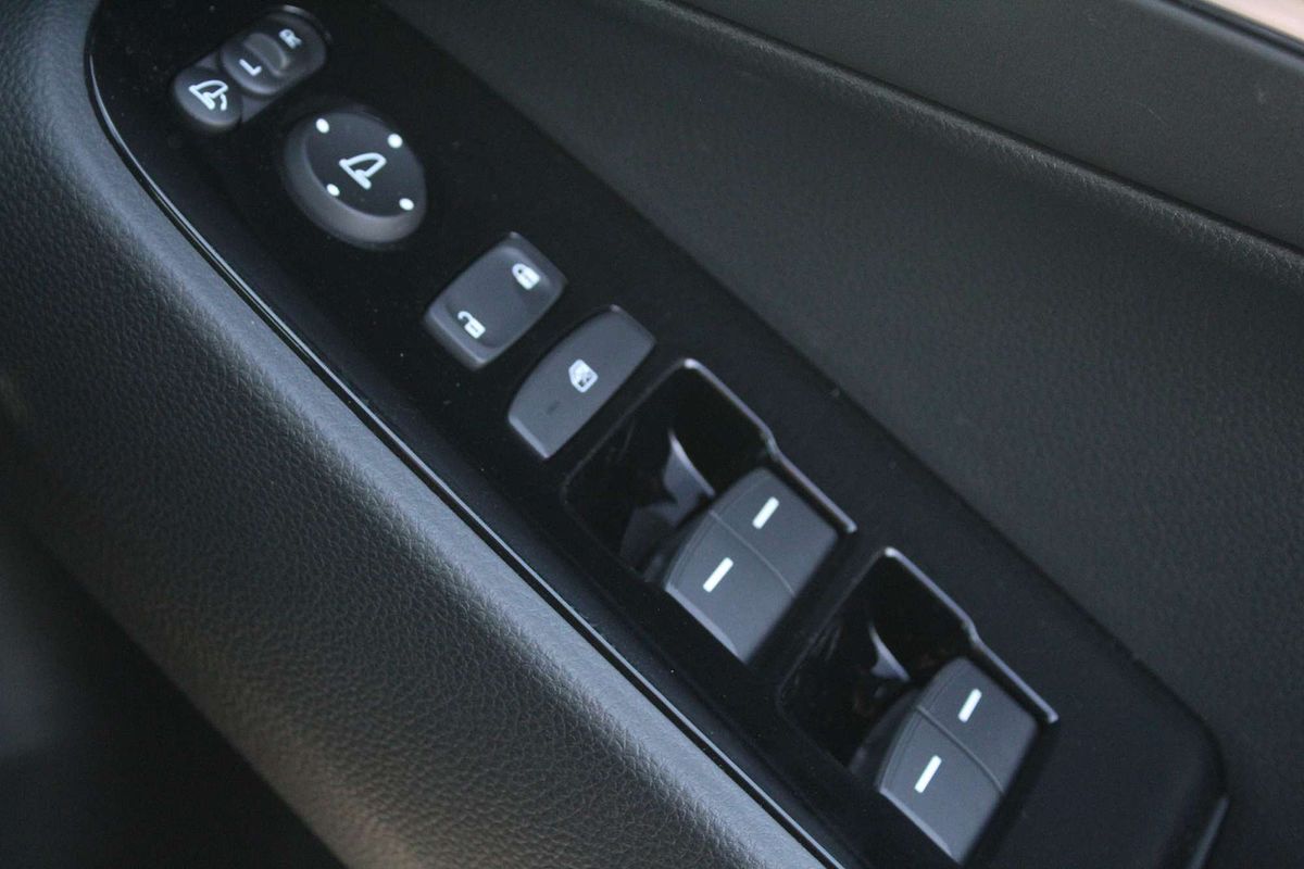 2024 Honda HR-V e:HEV L