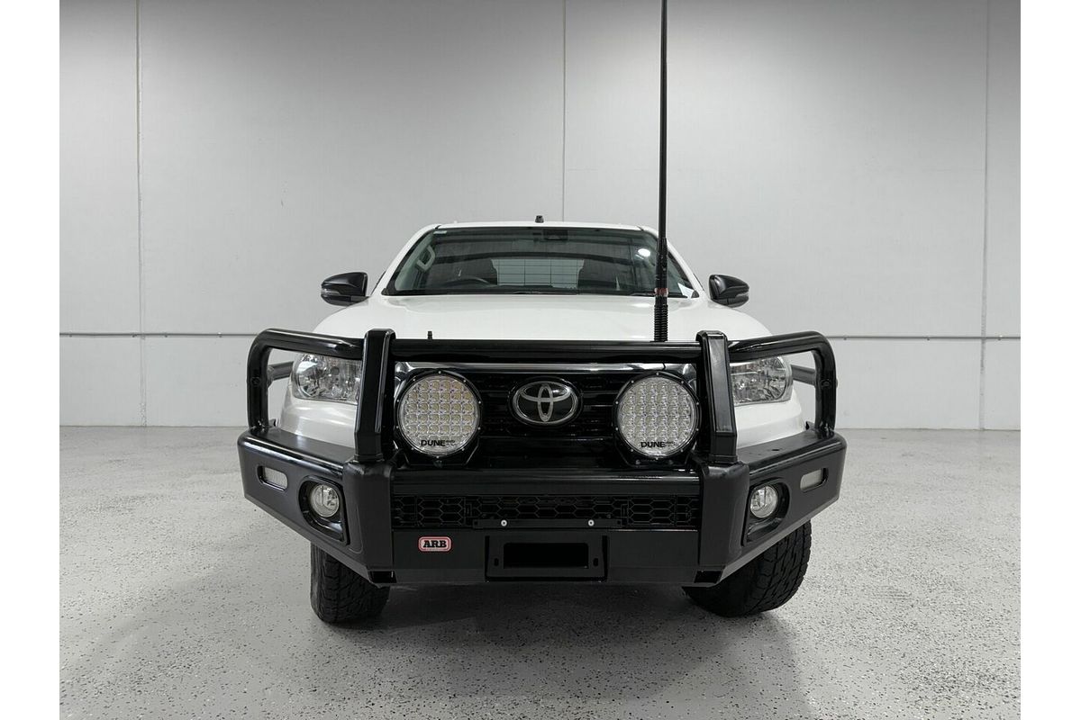2020 Toyota Hilux SR GUN126R 4X4