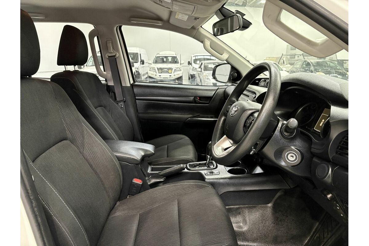 2020 Toyota Hilux SR GUN126R 4X4