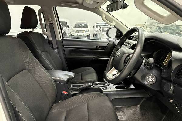 2020 Toyota Hilux SR GUN126R 4X4