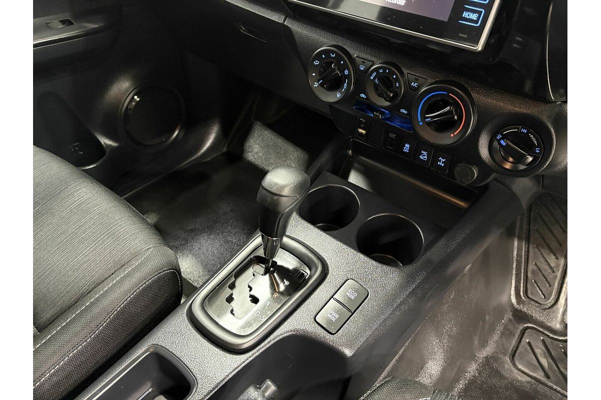 2020 Toyota Hilux SR GUN126R 4X4