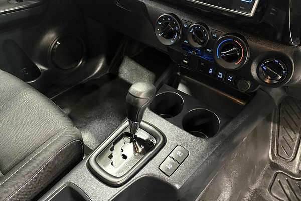 2020 Toyota Hilux SR GUN126R 4X4