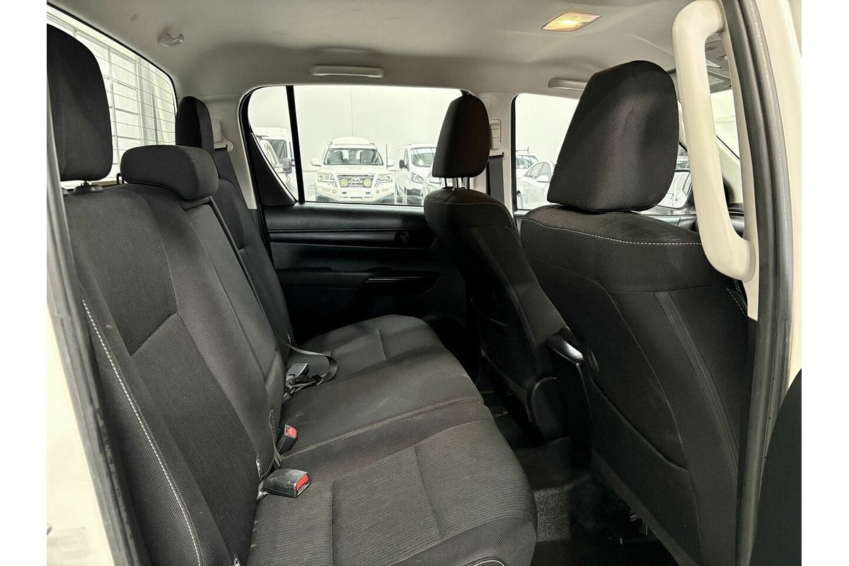 2020 Toyota Hilux SR GUN126R 4X4