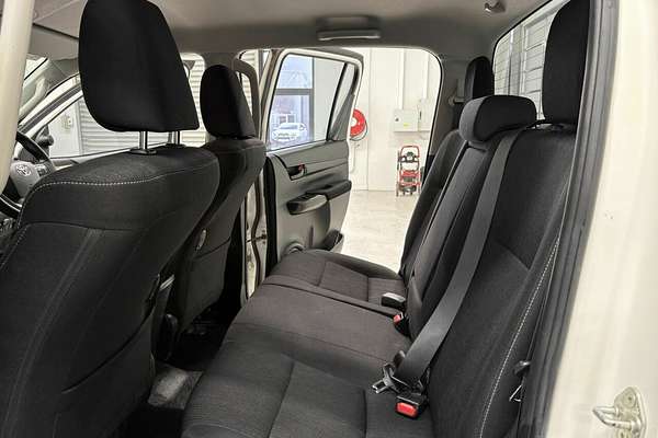 2020 Toyota Hilux SR GUN126R 4X4