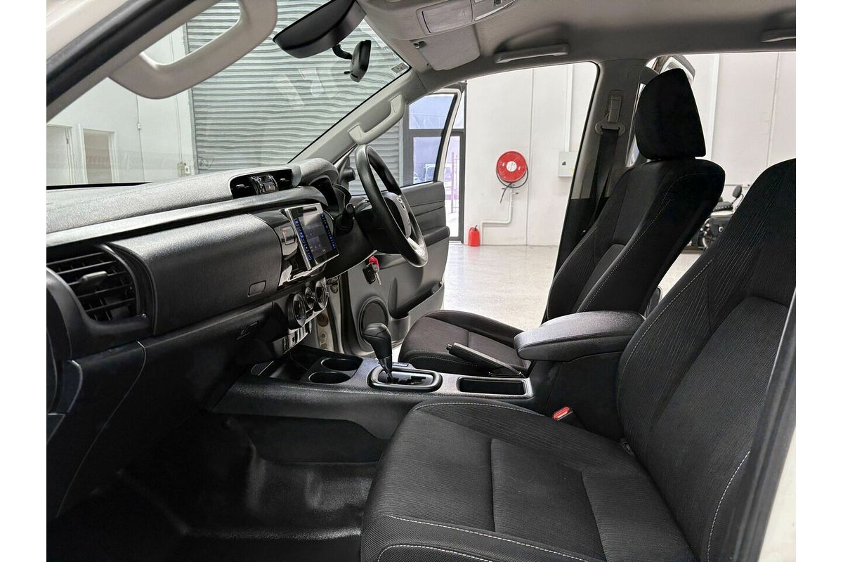 2020 Toyota Hilux SR GUN126R 4X4